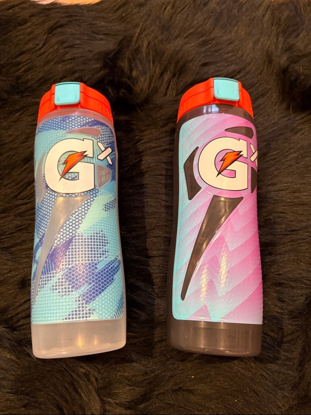 Gatorade GX Squeeze Bottle, 30 ounce Camo Frost and Momentum Neon Blue